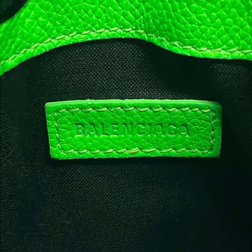 Balenciaga Shoulder Bag 532298